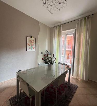 Asti Apartment | CASA TIO PIERO Centrale accogliente e confortevole