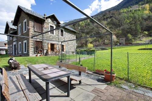 Runaz Apartment | Casa Tua - Avise