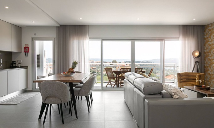 Nazare Apartment | Casa Urlaub - Panoramic Rooftop View