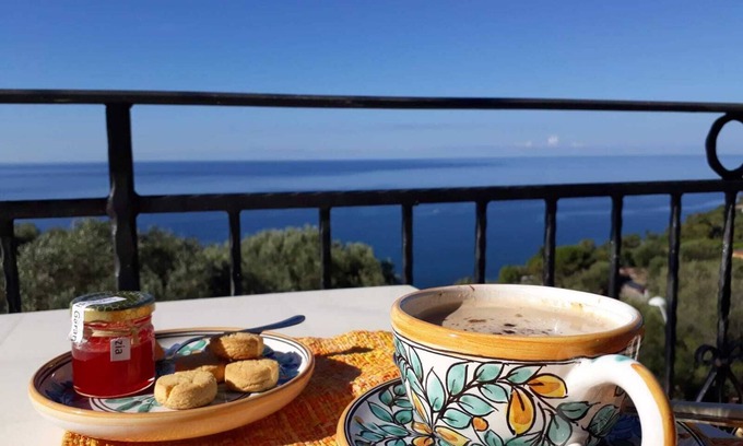 Caprioli House | Casa Vacanza Marihome