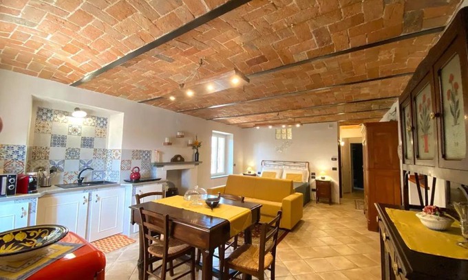 Sinio House | Casa Vacanze Cascina Mombello