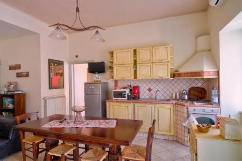 Trecase House | Casa Vacanze Il Gatto Rosso