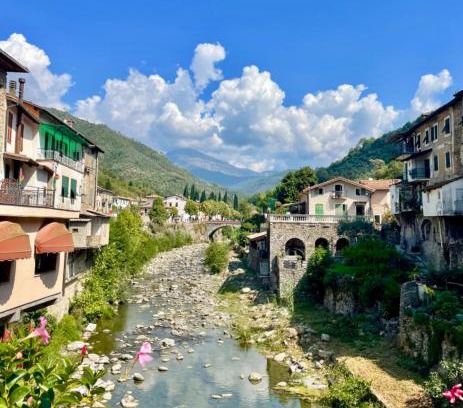 Isolabona Apartment | Casa Valentino in Via Liberale Isolabona Sleeps 8 Isolabona Italy