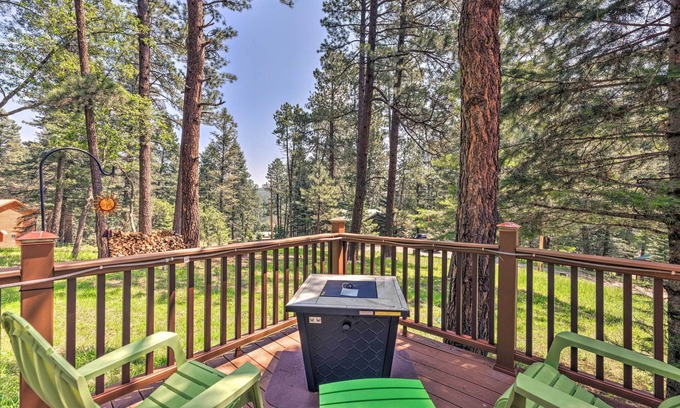 Cloudcroft Cabin | 'Casa Verde' Cabin w/Fire Pit: 4 Mi to Ski