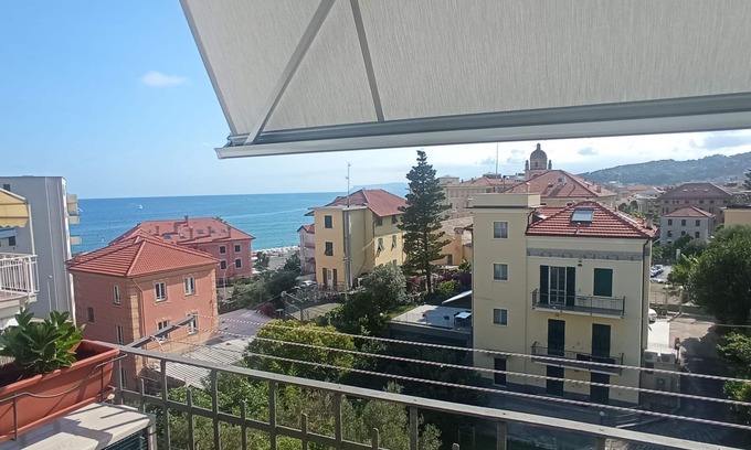 Varazze Apartment | Casa vista mare, Au Cavettu.