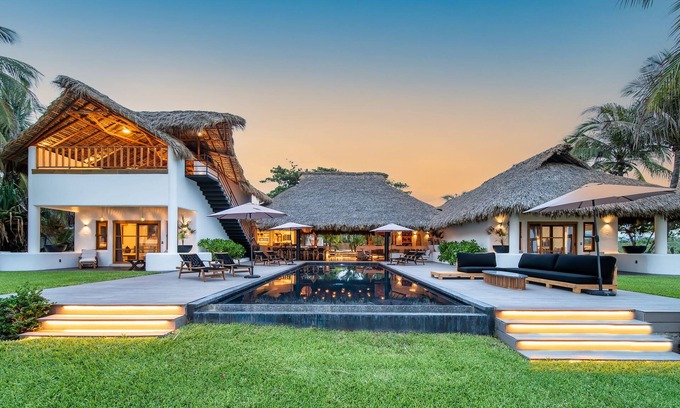 Santa Maria Colotepec Villa | Casa Zee Beachfront Villa Puerto Escondido