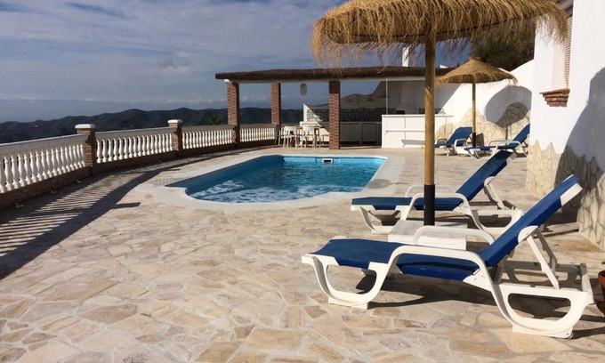 Velez-Malaga Ski Chalet | Casablanca