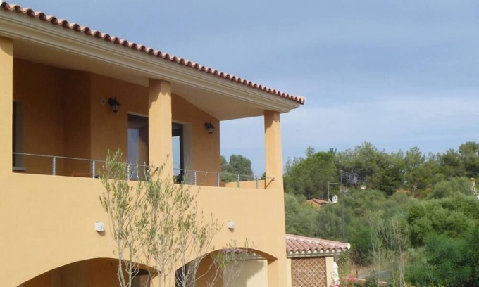 Pittulongu Apartment | CASADELFARO 1° FLR 5min. from beaches with withe sand and clear cristal water