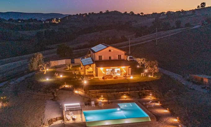 Serrungarina Apartment | CASAL DEL SOLE - La Ginestra