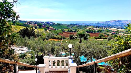 Roseto degli Abruzzi Bed & Breakfast | Casale delle Rose B&B Fattoria