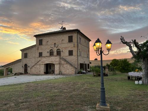 Monte San Giusto House | Casale di Campagna
