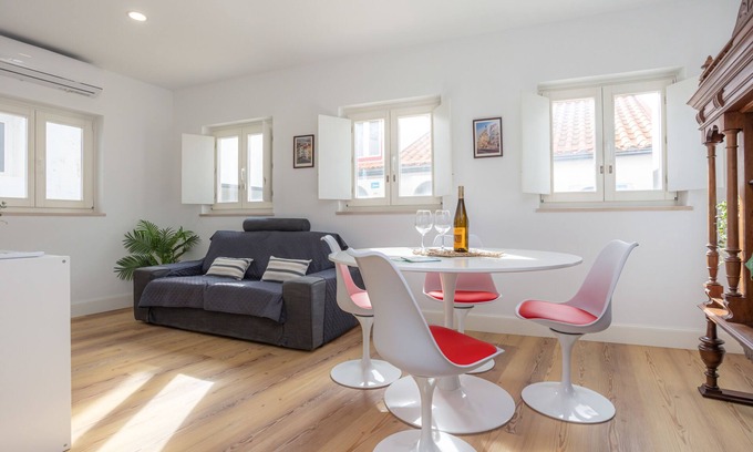 Coimbra City Centre Apartment | Casas da Couraça - Sophia