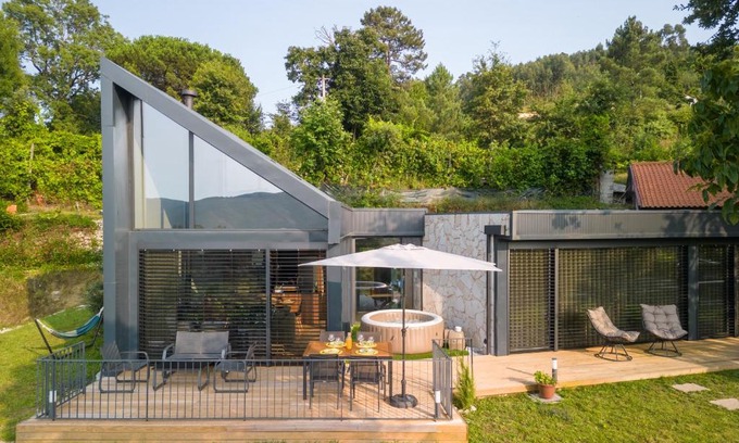 Balanca Ski Chalet | Casas de Bouro 3 Casa do Alecrim