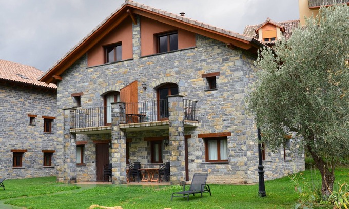 Puertolas House | Casas la Ribera 6 pax Extra. Ordesa nº9