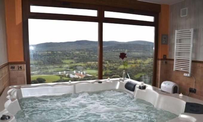 Guijo de Avila House | Casas Rurales con SPA los miradores del Guijo for 8 people