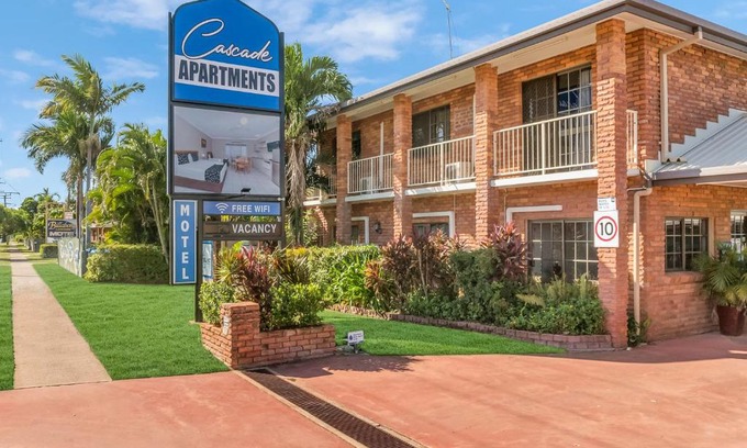 Rosslea Hotel | Cascade Motel In Townsville