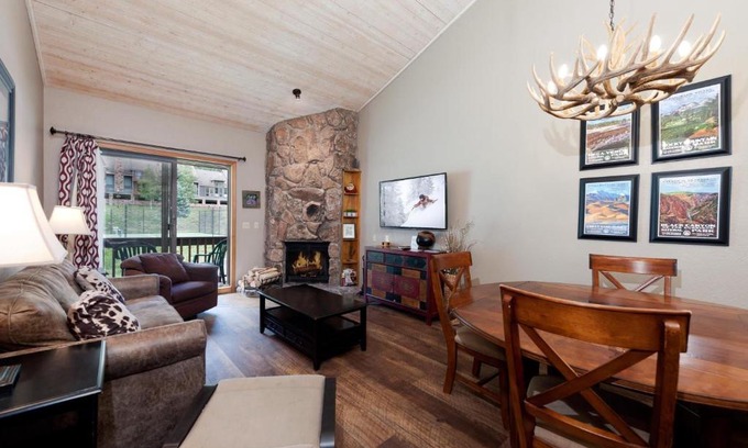 Purgatory House | Cascade Village 362