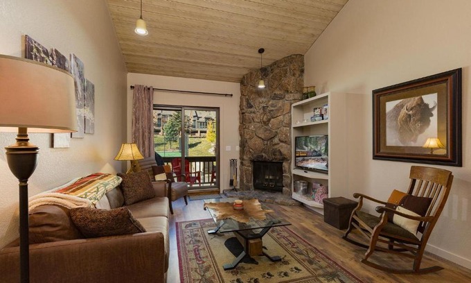 Purgatory House | Cascade Village 364