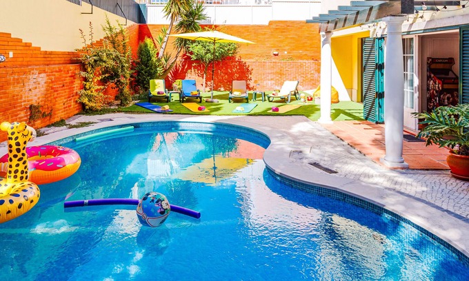 Barcarena House | Cascais/Lisbon, private spa jacuzzi, garden, pool & barbecue beach House