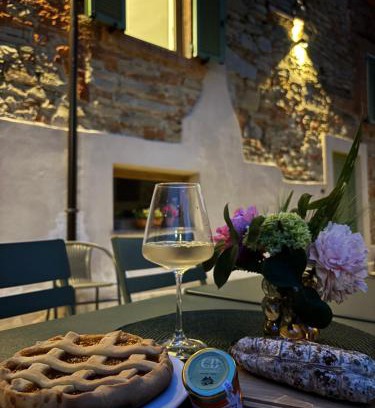 Camerana House | Cascina Barbei