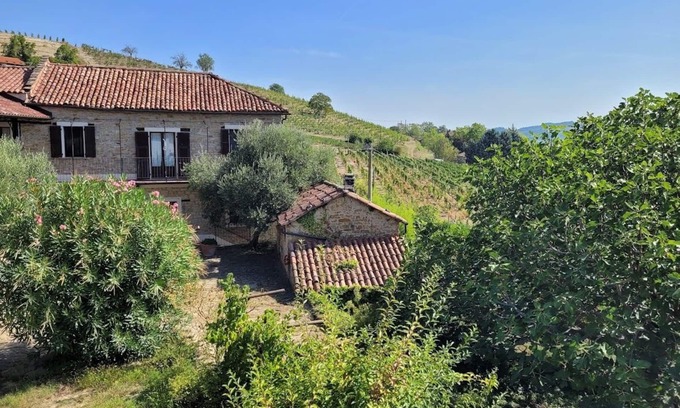 Cessole House | Cascina Marenco Langhe Country House Moscato