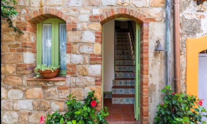 Sant'Ambrogio House | Case Saponara
