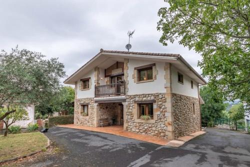 Andra Mari House | Caserío entre Bilbao y Urdaibai