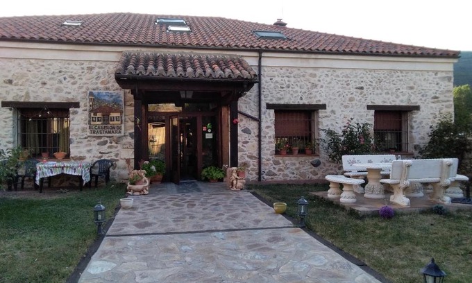 Rascafria Hotel | Caserón Trastamara