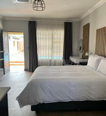 Klerksdorp House | Casero Guesthouse