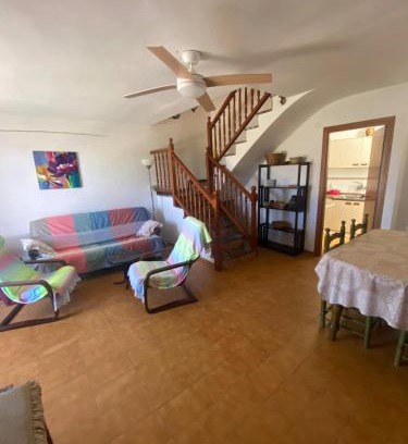 Cabanes House | Caseta Ana