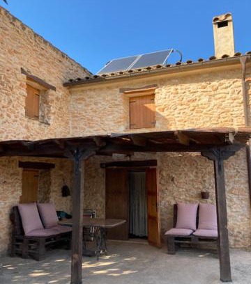 Masdenverge Ski Chalet | Caseta dels Cirerers