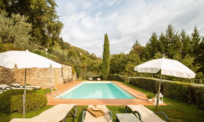 Nozanno Apartment | Casetta di Butia, Iris apartment with pool