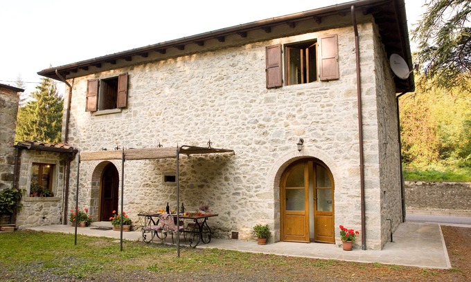 Pratovecchio House | CASETTA :green park, lovely, equipped, near center of village.