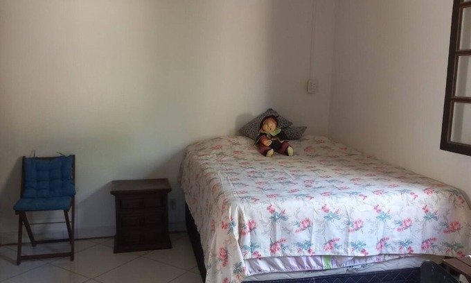 Guaratiba House | Casinha Cercada de Verde