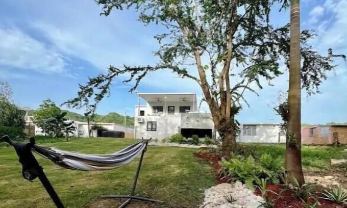 Aguadilla Pueblo Hotel | Casita Antonia: Amapolas