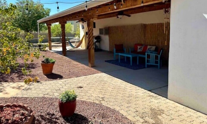 North Valley House | Casita De Luz