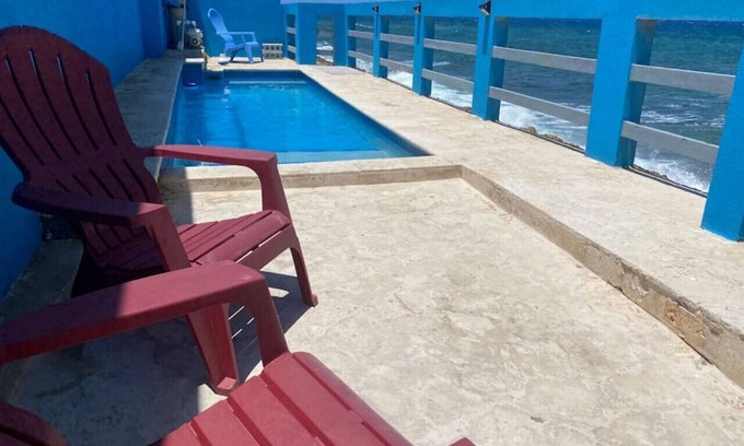 Cambalache Apartment | Casita Oceanfront Pool Suite