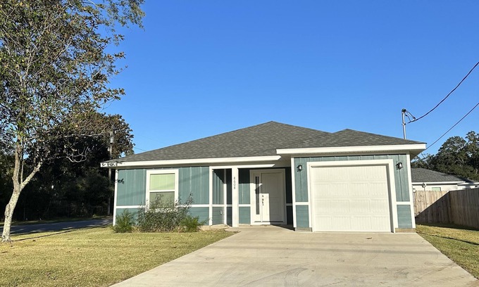 Ensley House | Casita Pacifica! By Pasific Sunshine Enterprises!