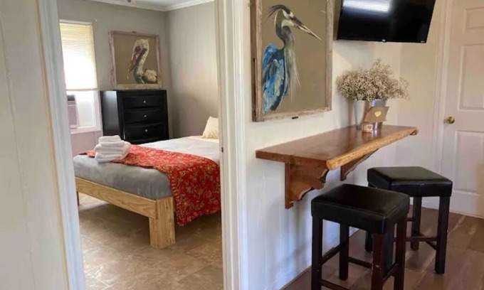 Hemphill House | Casita Sol - Hemphill, Texas