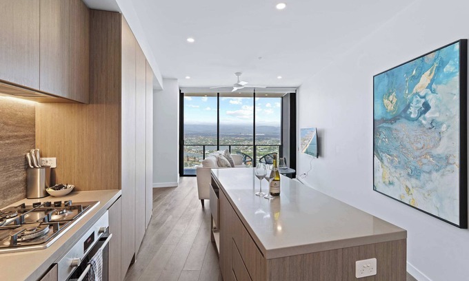 Broadbeach Apartment | CASSA CASIN0 - City Views 1 Bed Apt in Broadbeach!