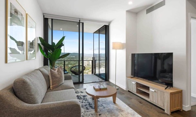Broadbeach Apartment | CASSA CASIN0 - Spectacular River & Hinterland Views 1 Bed Apt in Broadbeach