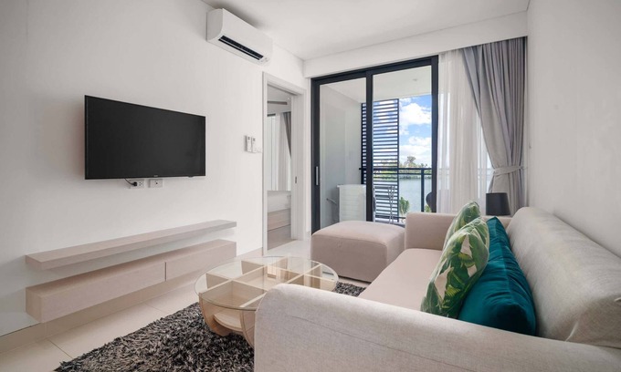 Bang Tao Condo | Cassia Residences 1BR A Lake side