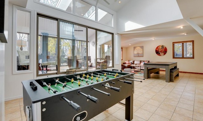 Cassopolis House | Cassopolis Vacation Home - Walk to Diamond Lake!