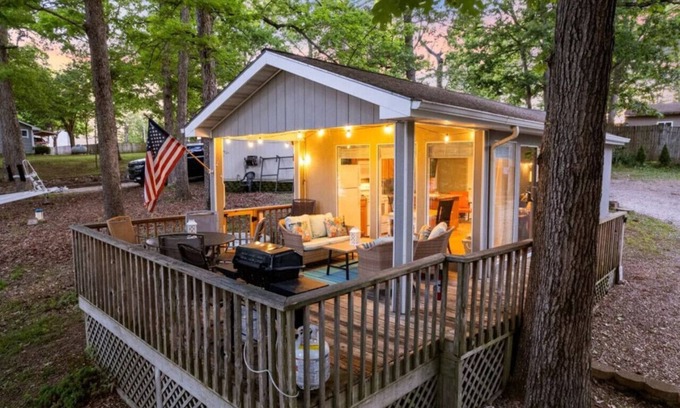 Sunrise Beach Cabin | Castaway- Hot Tub, Kayak, Boat Slip, Pet Friendly