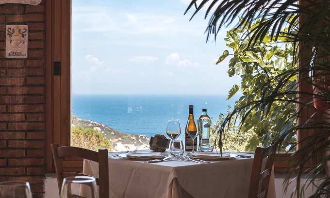 Isola del Giglio Hotel | Castello Monticello