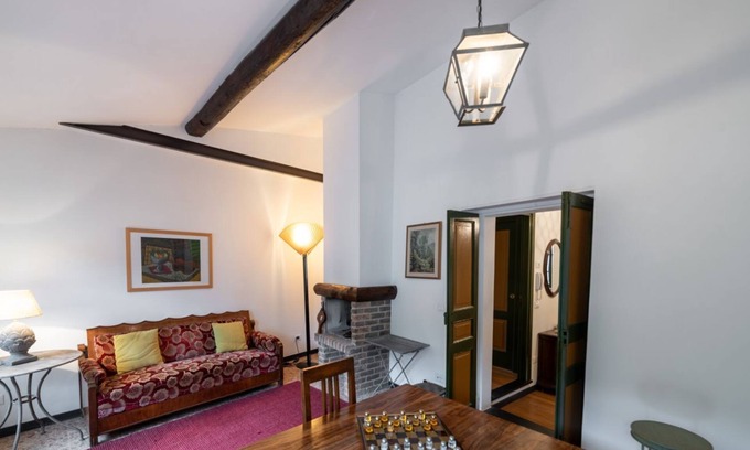 Castel Vittorio Apartment | Castelvittorio Medieval Getaway! Roomy Apt x6