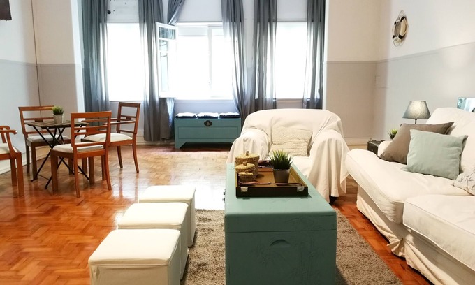 Santo Antonio House | Castilho 63 - Hostel & Suites