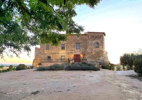Albero Alto Bed & Breakfast | Castillo de Corvinos
