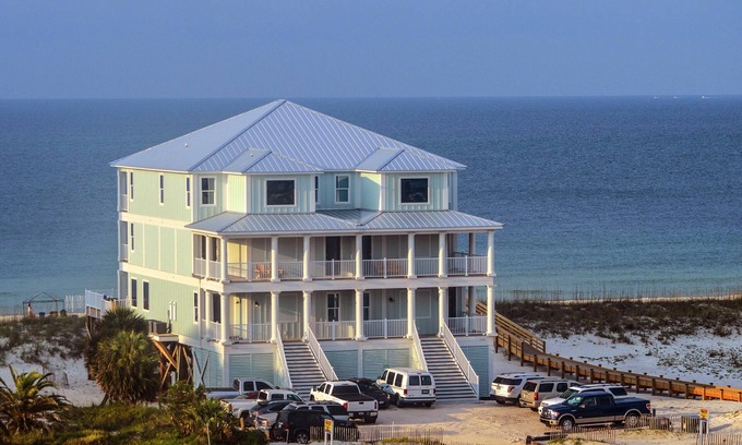 Orange Beach East House | "Castle in the Sand West" Orange Beach AL-9 BDRM/9.5Bth Prvt Pool.Great Location