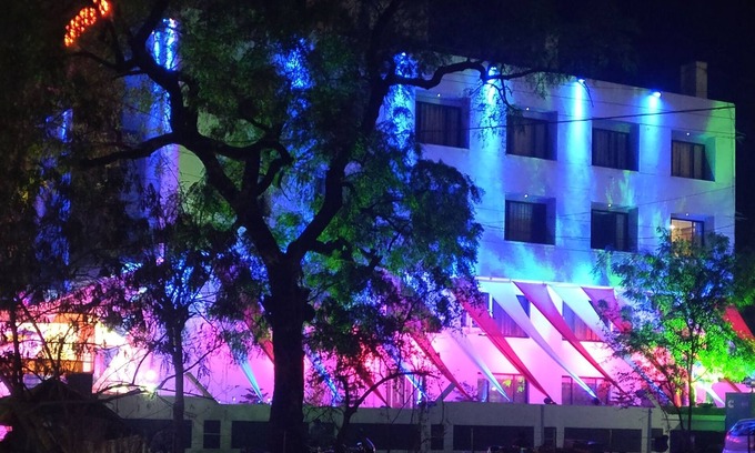 Khandwa Hotel | Castle Inn